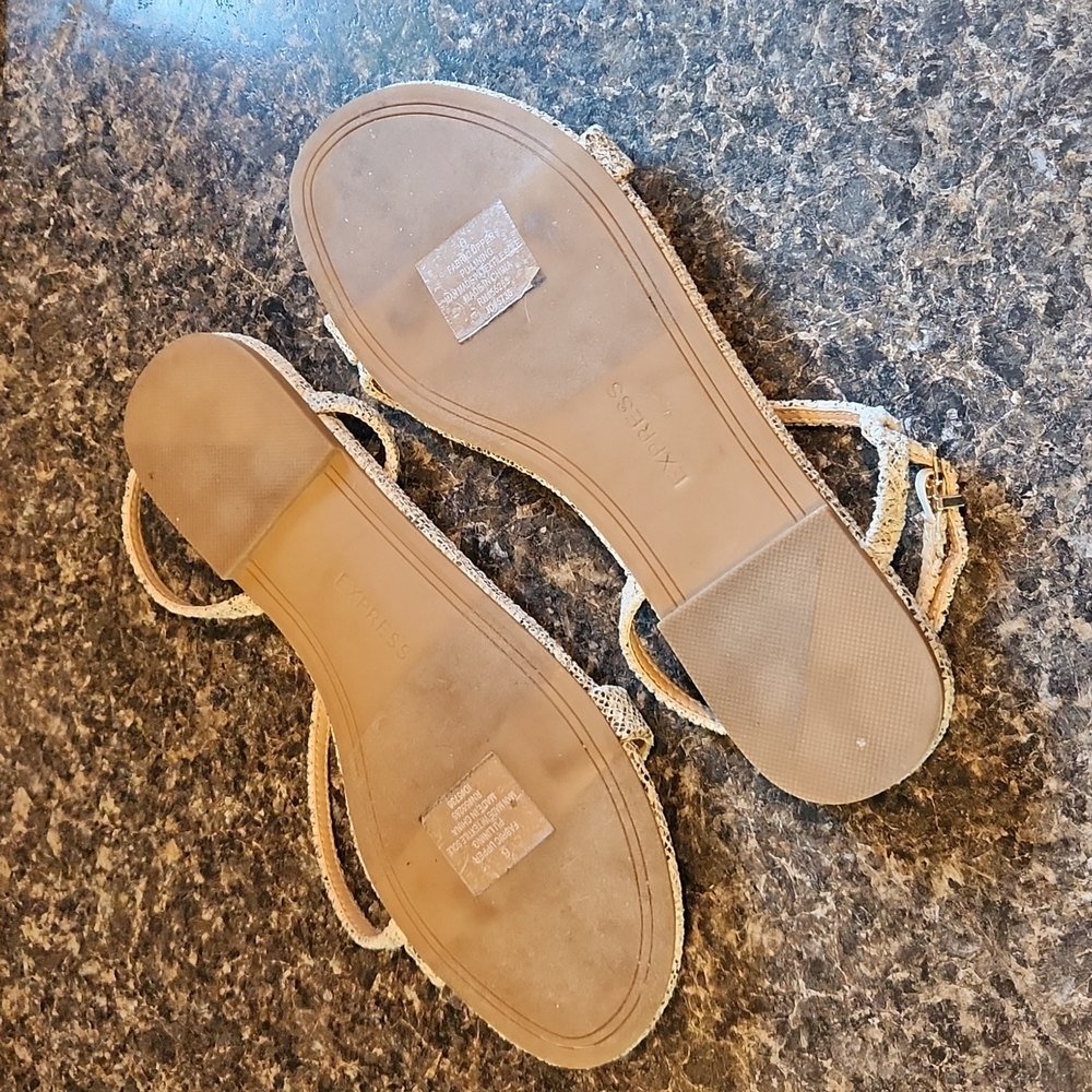 EXPRESS "Snakeskin" flat sandals - Picture 4 of 6